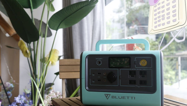 EB70 Portable solar generator