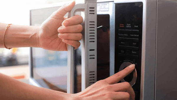 How Many Watts Does A Microwave Use? What Is A Good Wattage For A Microwave?