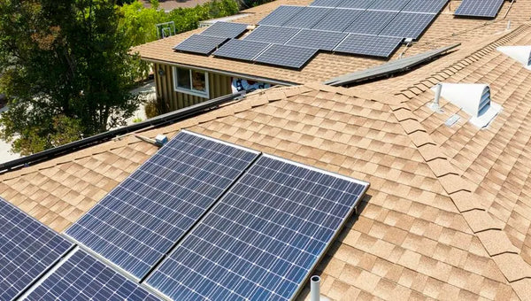 How Long Do Solar Panels Last and What Factors Affect Their Lifespan?