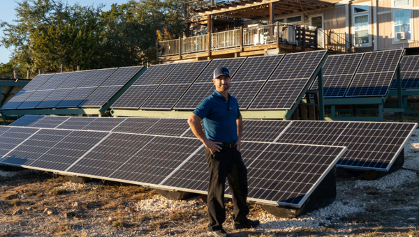 Brian's Off-Grid Journey: Harnessing Solar Power with BLUETTI EP800