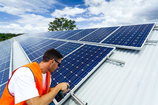 How Do I Know If I Need to Repair Solar Panels?
