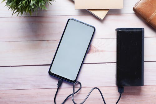 10000 vs 20000 mAh Power Bank: Which to Choose?