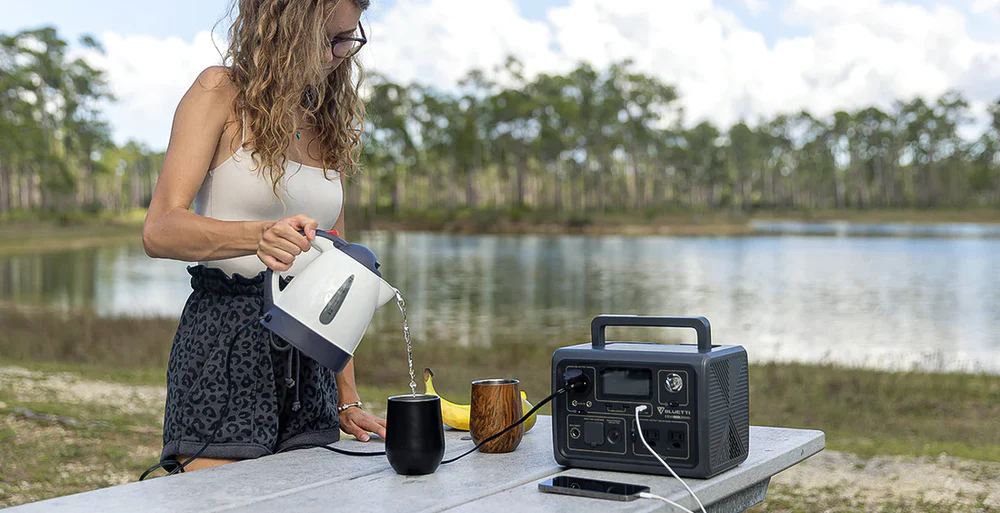 BLUETTI Premium 20 AC2P 300W Portable Power Station
